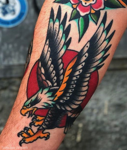 american traditional eagle tattoo