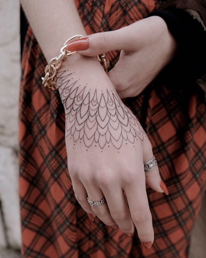 fine lines tattoo